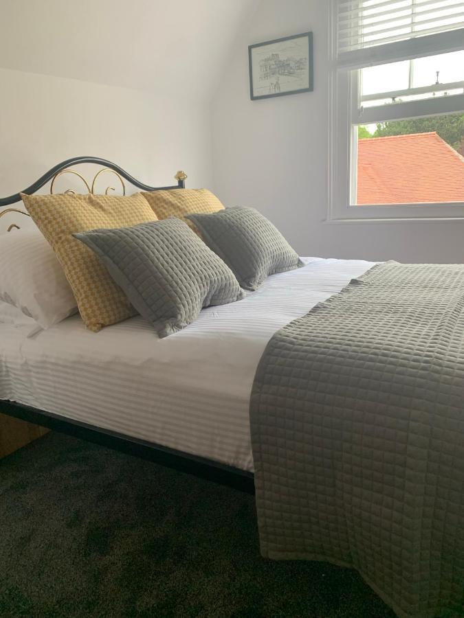 Pierremont En-Suite Rooms 布罗德斯泰 外观 照片
