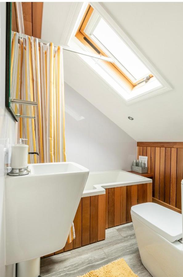 Pierremont En-Suite Rooms 布罗德斯泰 外观 照片