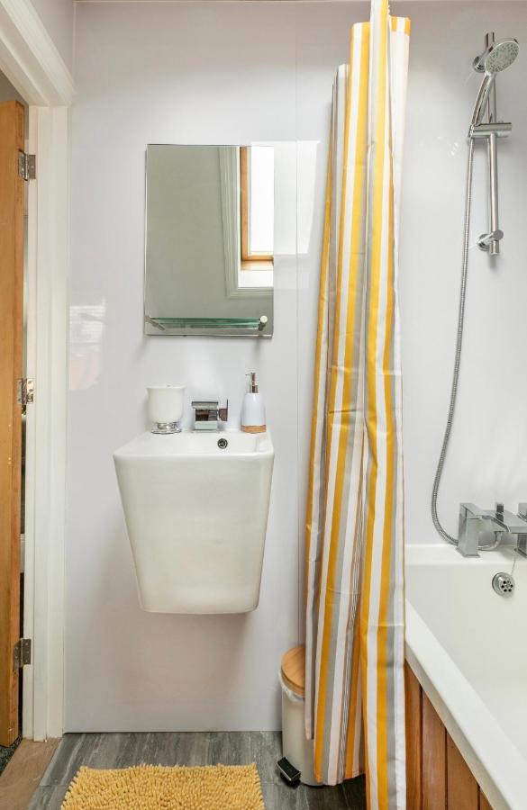 Pierremont En-Suite Rooms 布罗德斯泰 外观 照片