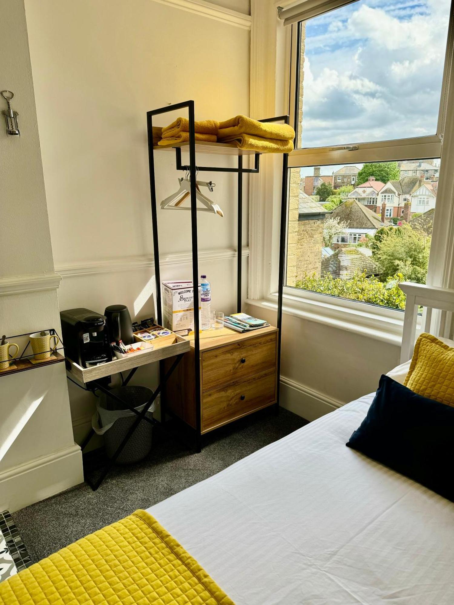 Pierremont En-Suite Rooms 布罗德斯泰 外观 照片
